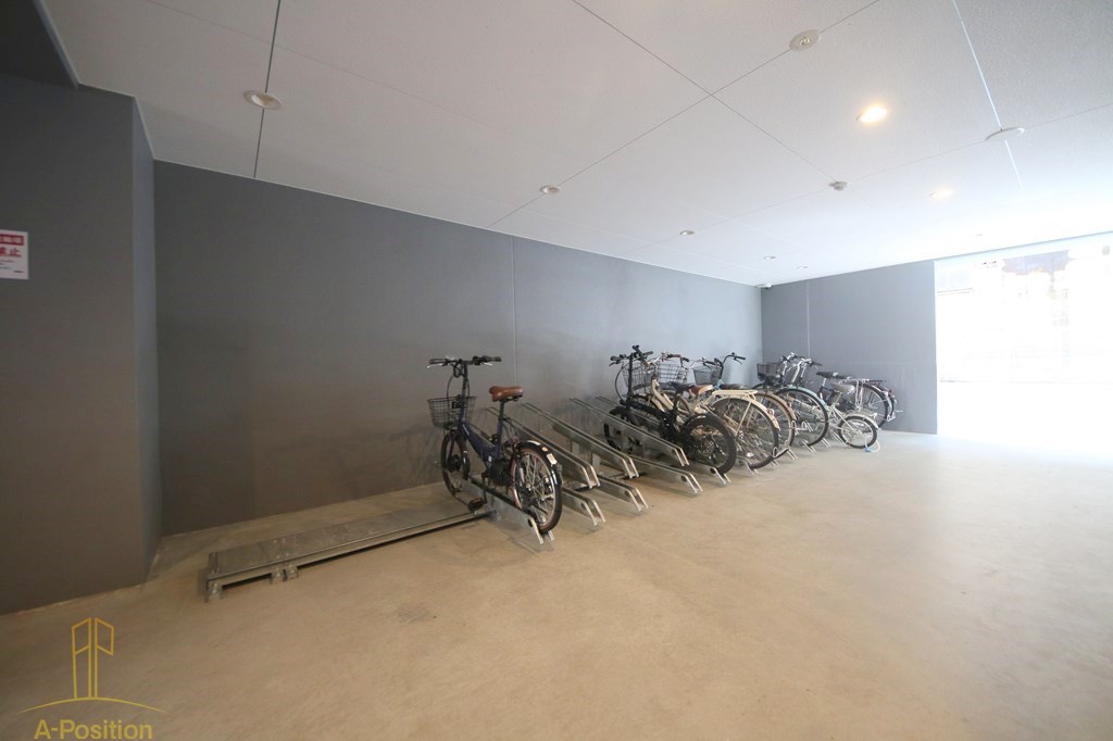 セレニテ難波リアン