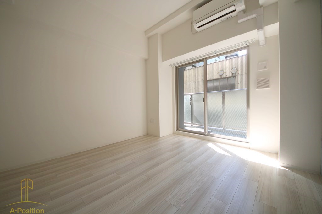 セレニテ難波リアン