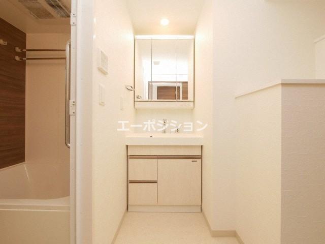 エステムコート難波サウスプレイスⅦリアン