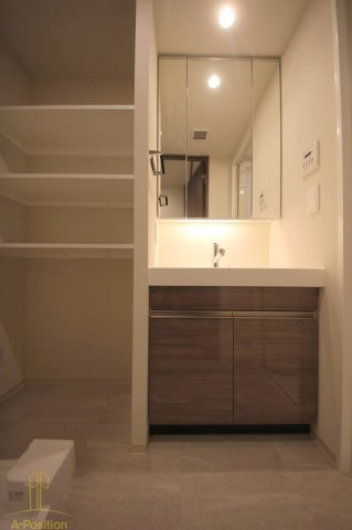 コンフォリア・リヴ南森町Q