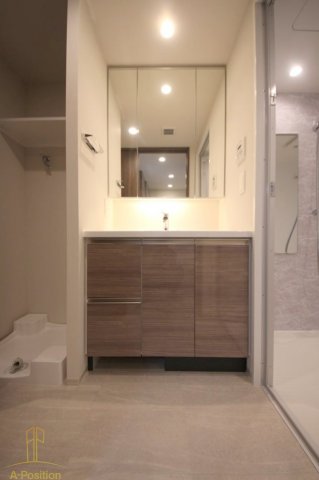 コンフォリア・リヴ南森町Q