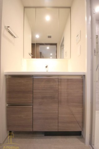 コンフォリア・リヴ南森町Q