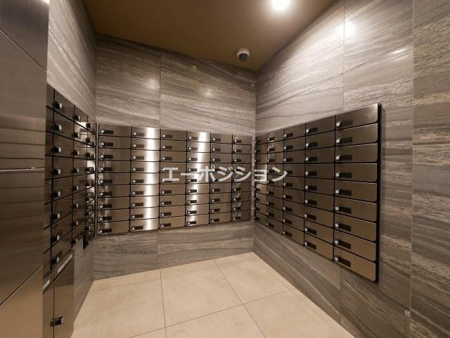 プレサンス大国町アドロッソ