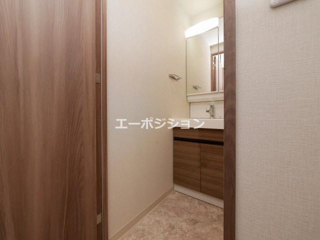 ワールドアイ難波南ポルタ