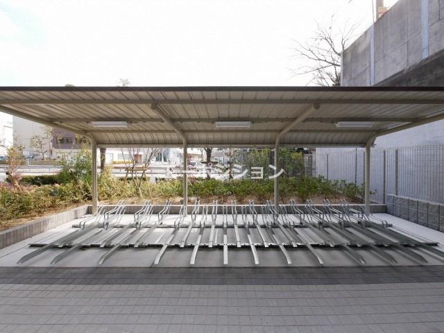 ワールドアイ難波南ポルタ