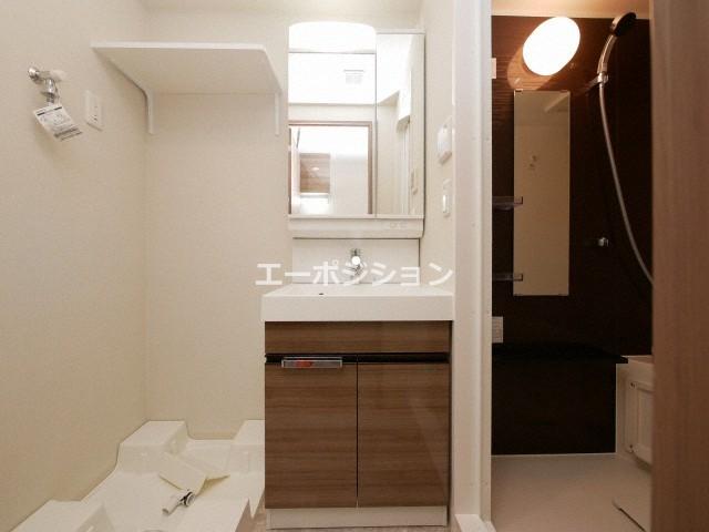 ワールドアイ難波南ポルタ