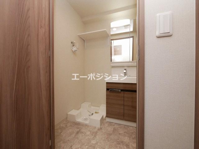 ワールドアイ難波南ポルタ