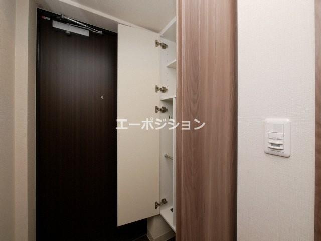 ワールドアイ難波南ポルタ