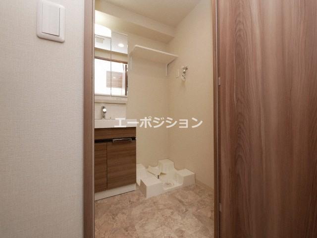 ワールドアイ難波南ポルタ