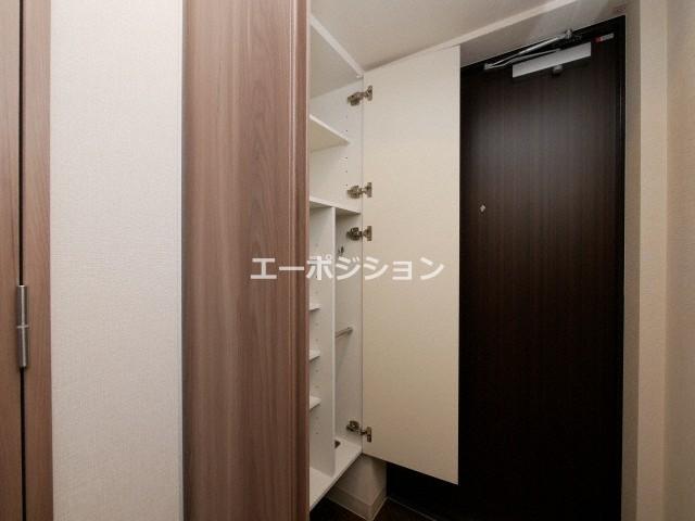 ワールドアイ難波南ポルタ