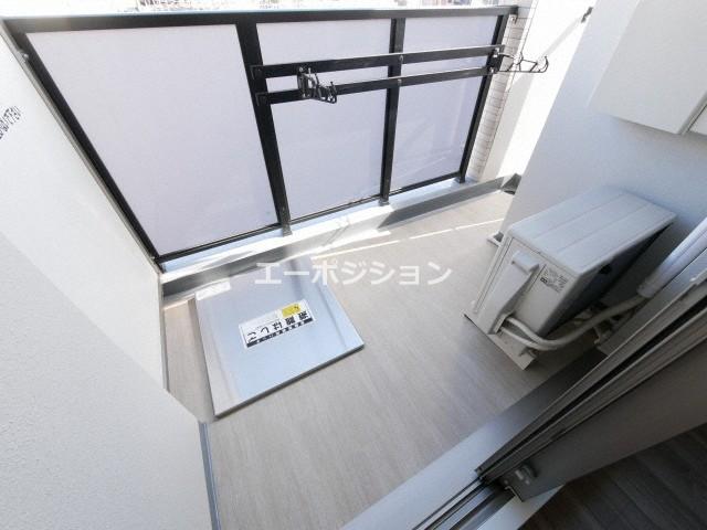 ワールドアイ難波南ポルタ