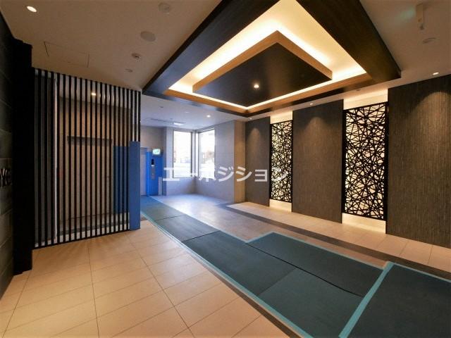 ワールドアイ難波南ポルタ