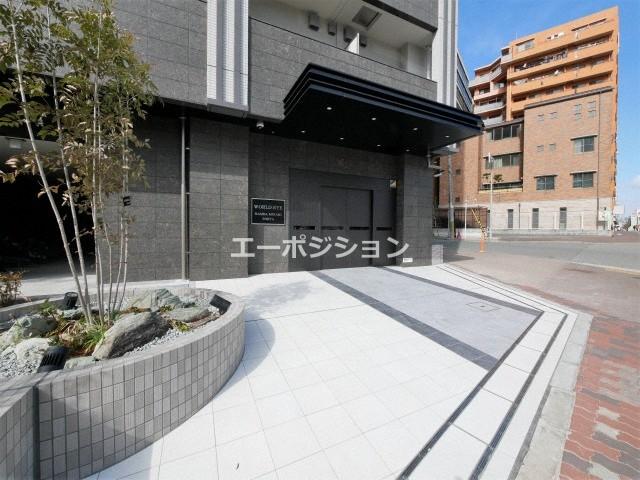 ワールドアイ難波南ポルタ