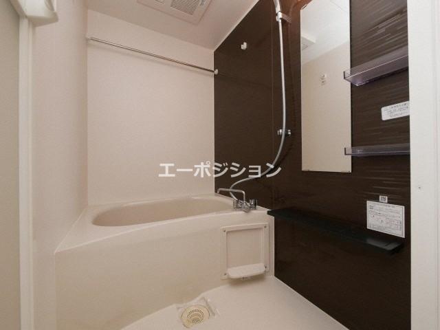 ワールドアイ難波南ポルタ