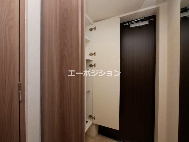 ワールドアイ難波南ポルタ