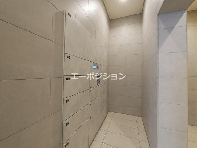 ワールドアイ難波南ポルタ