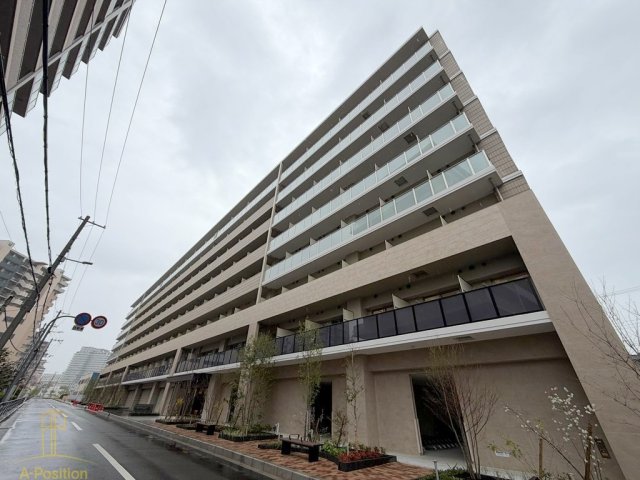 プレサンス京橋GREEN YARDアルミラ