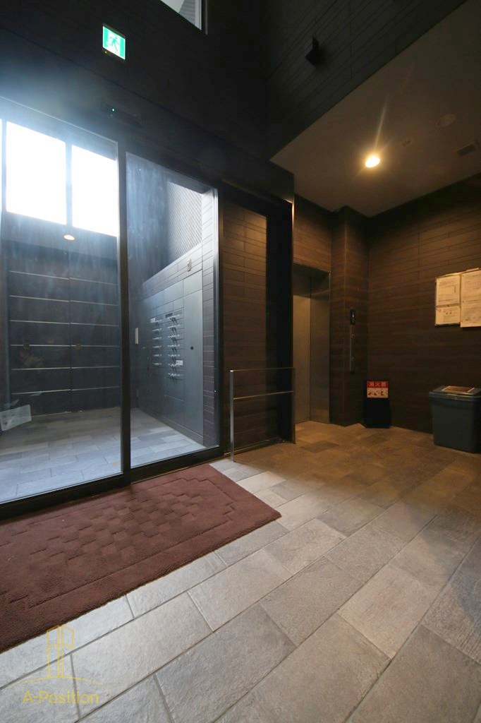 INOYA BLDG RESIDENCE