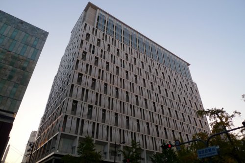 【デパート】大丸心斎橋店まで1044ｍ