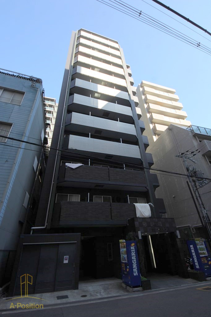 ジュネーゼグラン本町East