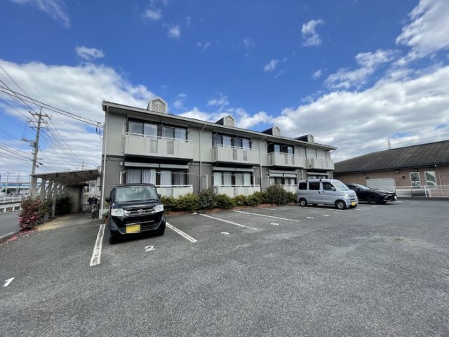 浅口郡里庄町大字浜中の賃貸アパート