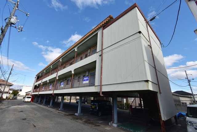 倉敷市西阿知町西原の賃貸アパート