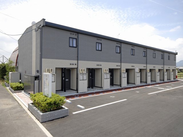 レオパレス西汐入リバーサイド