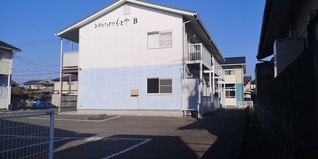 シティハイツもとやBの外観