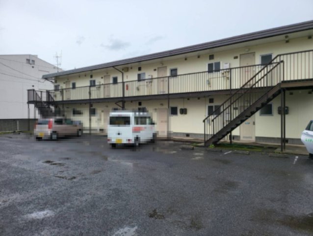 ハイツ北吉津B