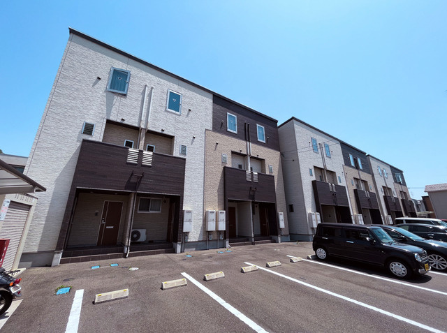 福山市東手城町３丁目の賃貸アパート