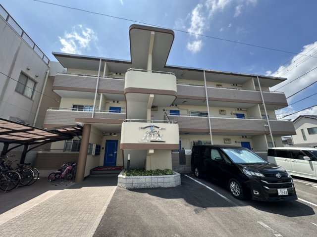 クリスタルパレスの外観 クリスタルパレスの外観