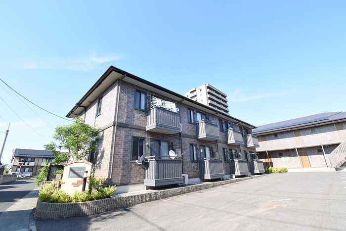 リビングタウン伏石A棟