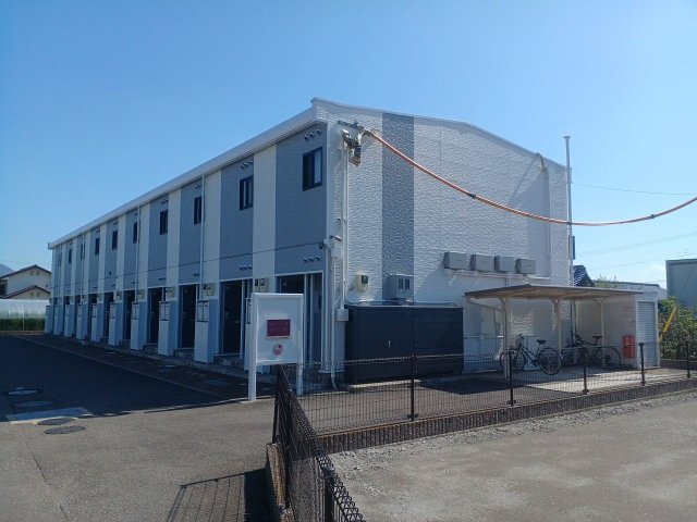 レオパレスシュトラール