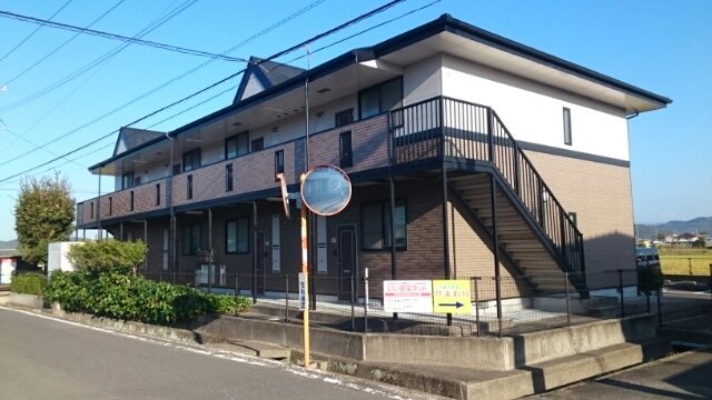アンフィニ