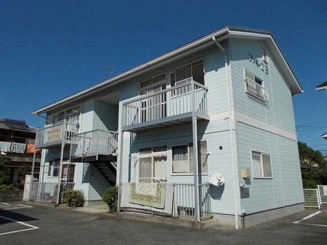 ファミーユＢ