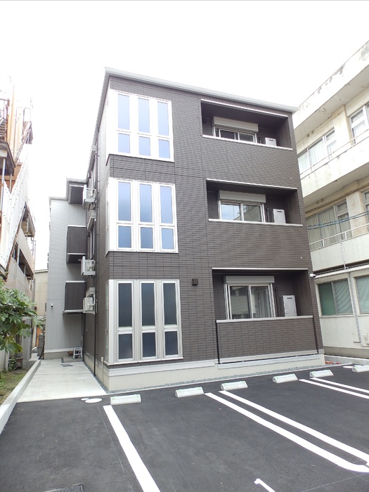 ATLASの外観 ATLASの外観