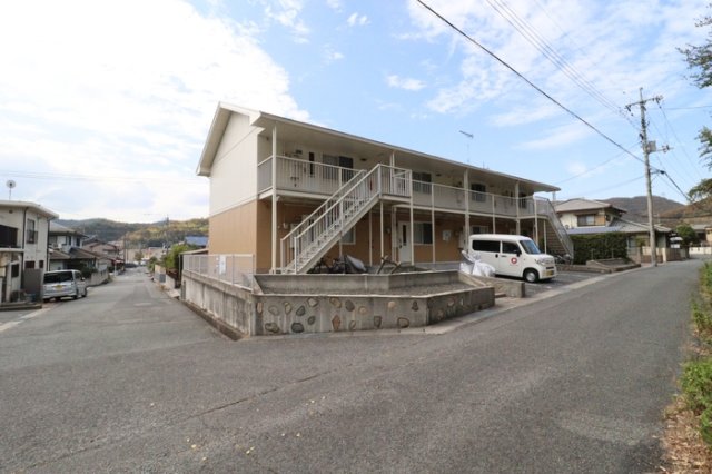 玉野市田井４丁目の賃貸アパート
