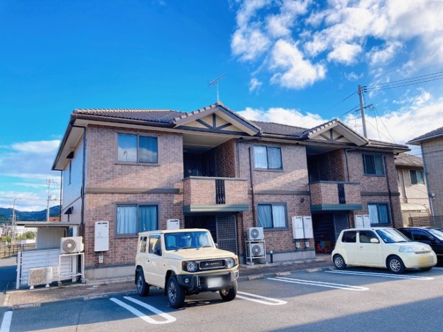 倉敷市福田町古新田の賃貸アパートの外観