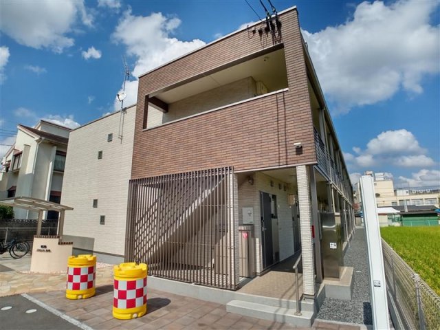 クレイノステラ　庭瀬