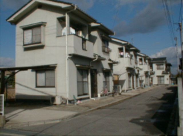 柏原住宅