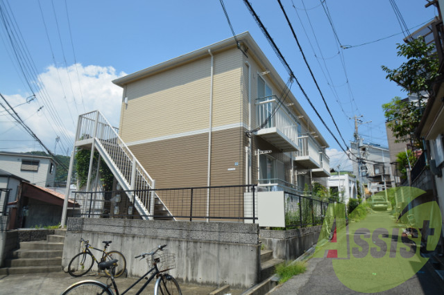 神戸市中央区中山手通７丁目の賃貸アパートの外観