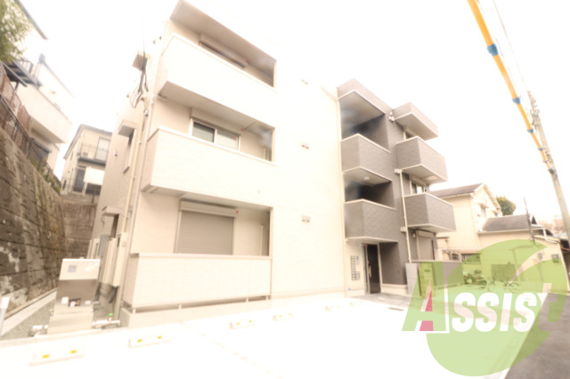 アパルトマン大倉山の外観