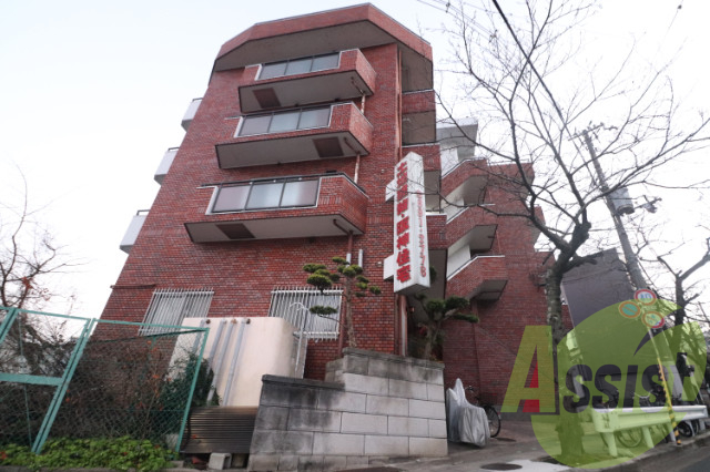 寿ハイツの外観