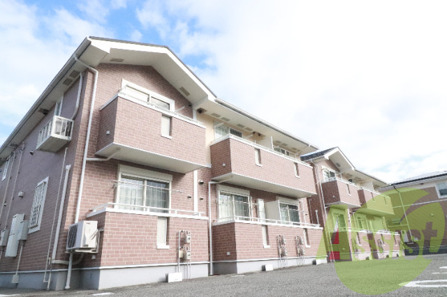 エンプレイスの外観