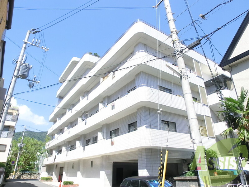 パレルミエール岡本の外観