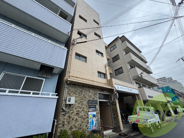 かぎ屋ビルの外観