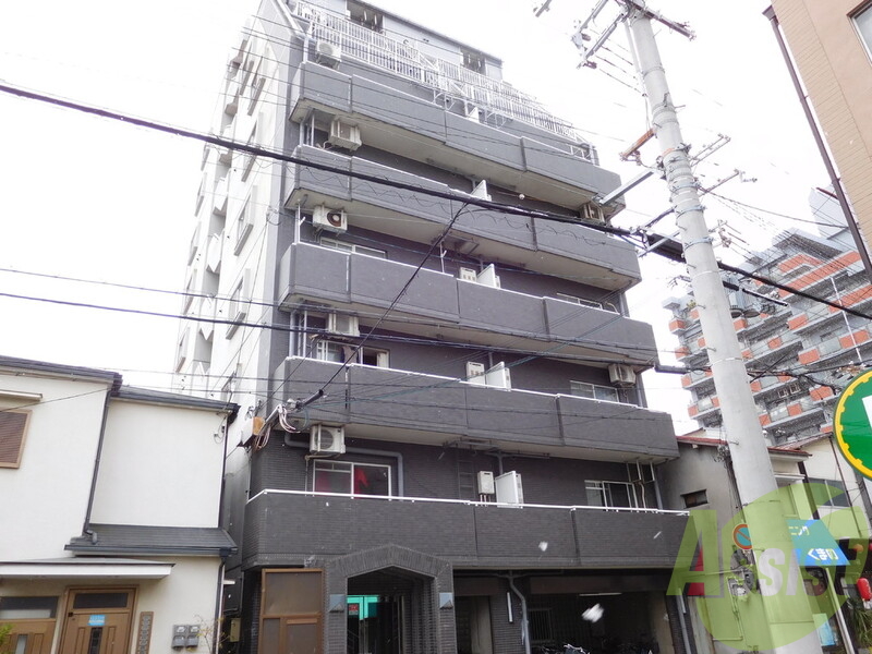 神戸市兵庫区西上橘通２丁目の賃貸マンションの外観