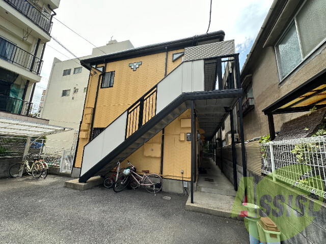 神戸市兵庫区下三条町の賃貸アパートの外観