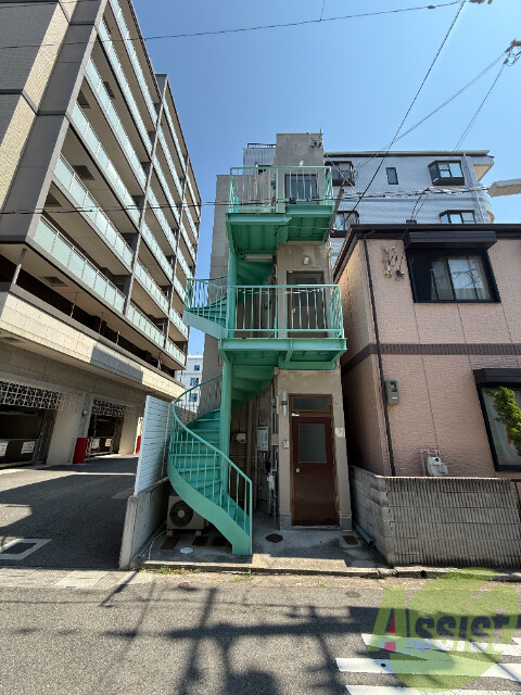 西尾ビルの外観
