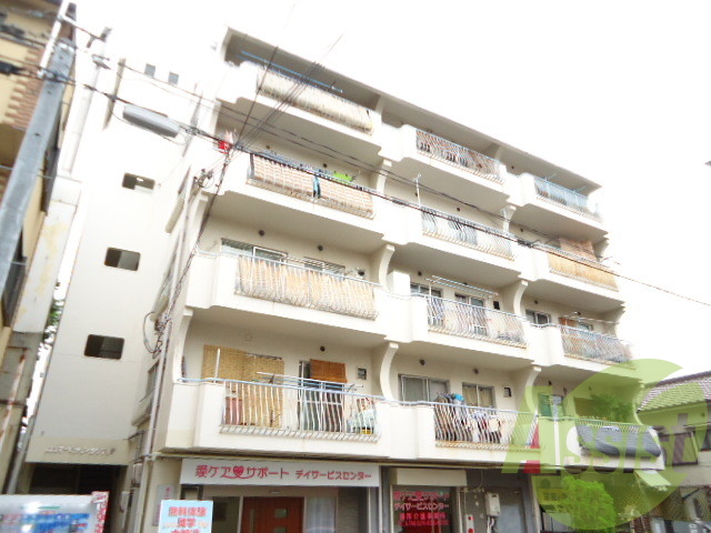 グランディア六甲ＳＴＯＲＩＡの外観